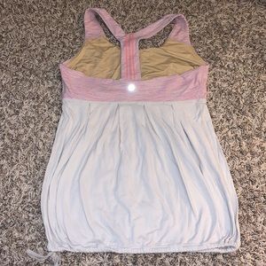 SOLD! Lululemon Women’s Racer-back Built-in Bra tank top SZ 8 adjustable